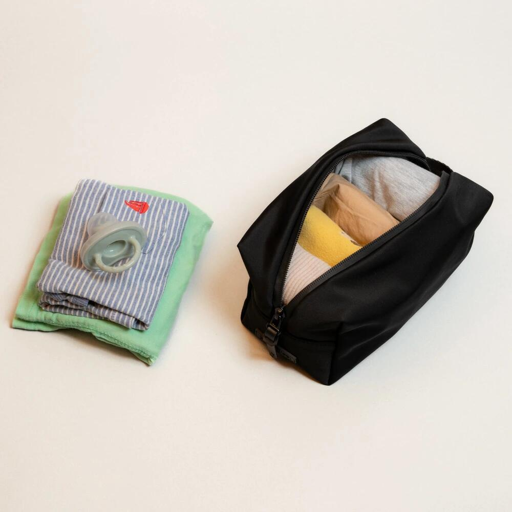 Dausonlab マルチ収納ポーチ 2L 黒 防水 衣類収納 旅行 出張 整理整頓 大容量 軽量 多機能